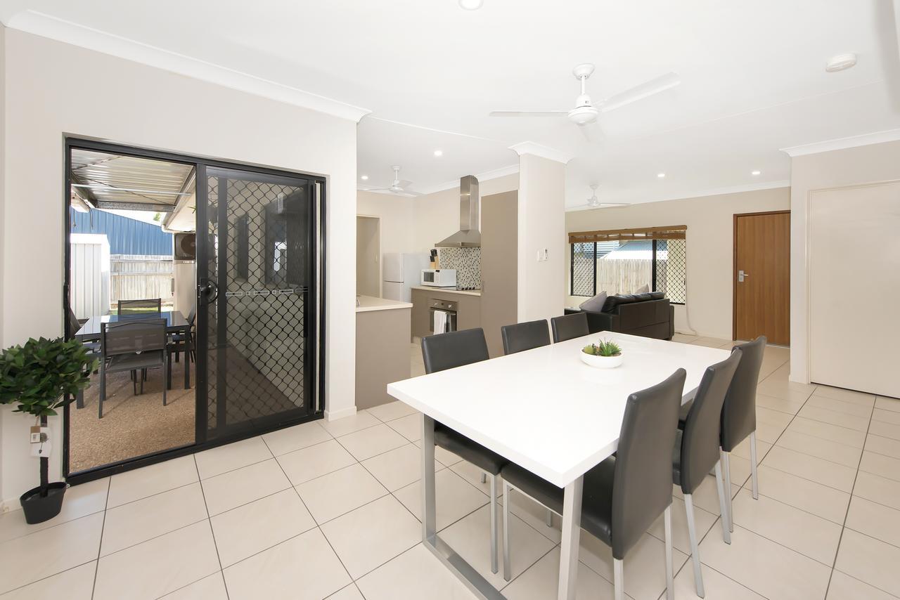 3 Bedroom Central Home Townsville Exterior photo